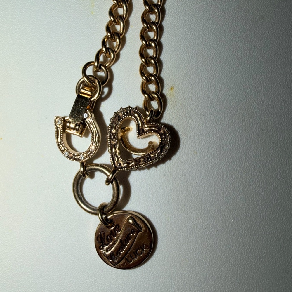 Y2K Lady Luck Juicy Couture Gold Tone Necklace Charm Horseshoe Horse Race 🏇 Vtg - Picture 6 of 8